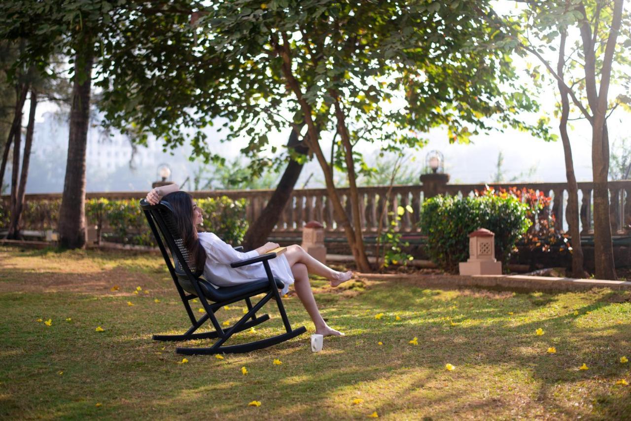 The Westin Mumbai Powai Lake Exterior photo