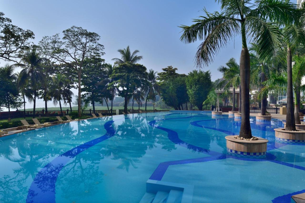 The Westin Mumbai Powai Lake Exterior photo