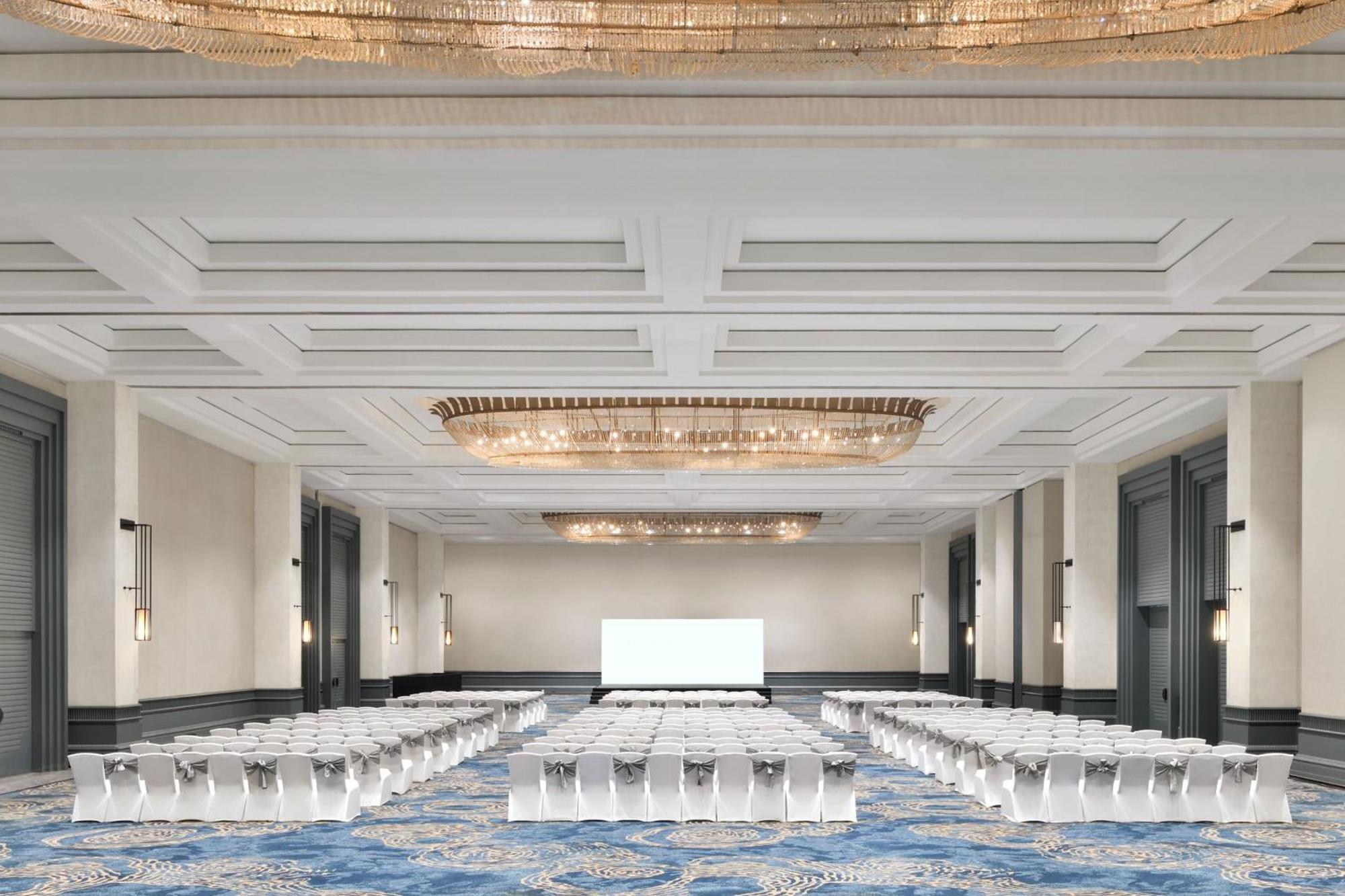 The Westin Mumbai Powai Lake Exterior photo