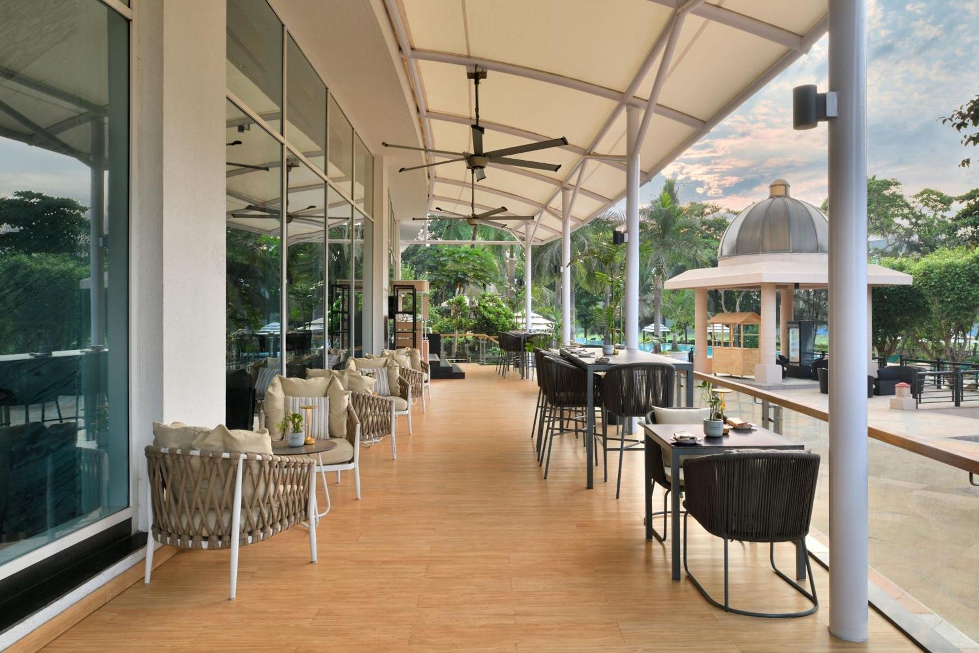 The Westin Mumbai Powai Lake Exterior photo