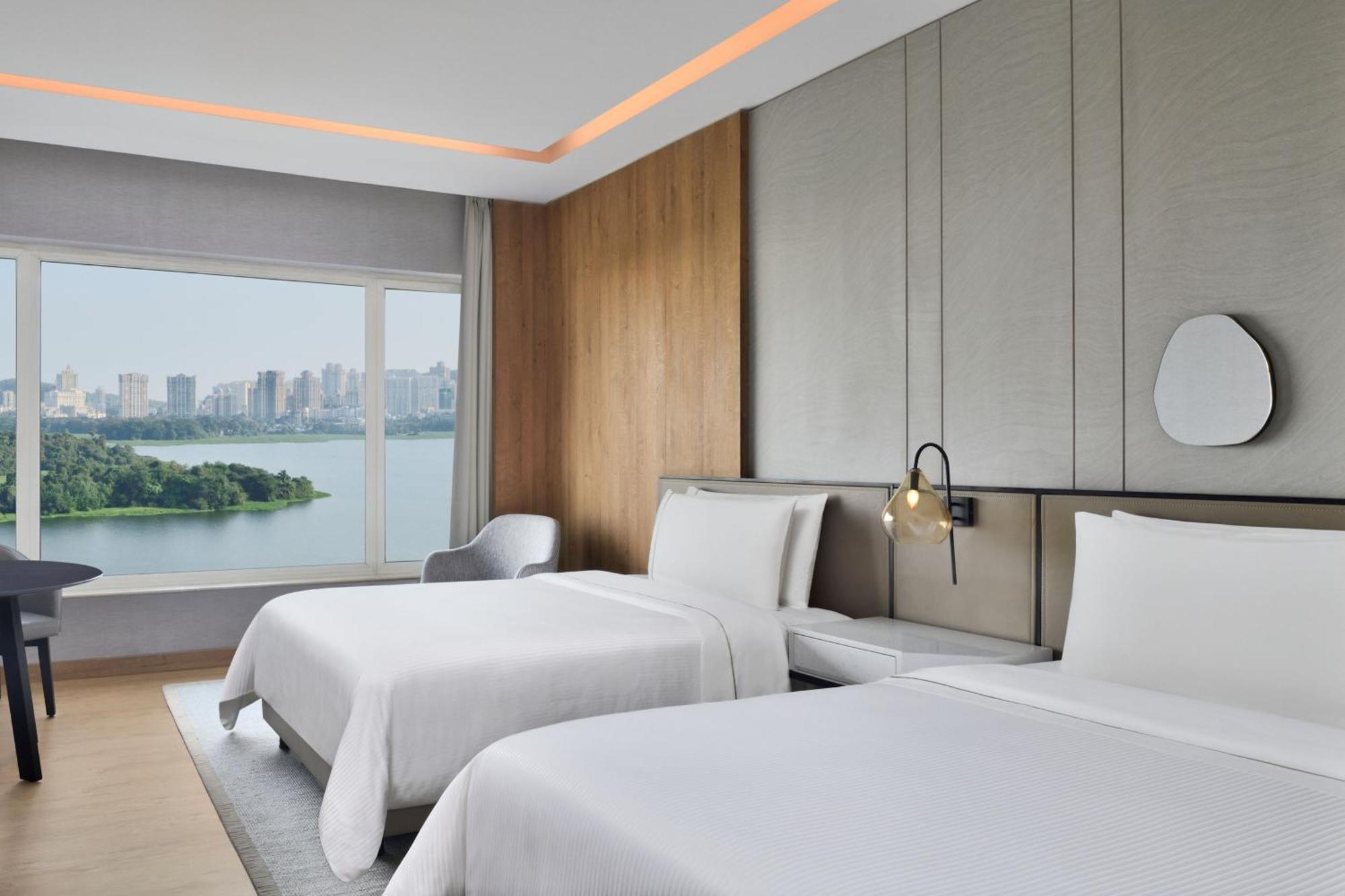 The Westin Mumbai Powai Lake Exterior photo